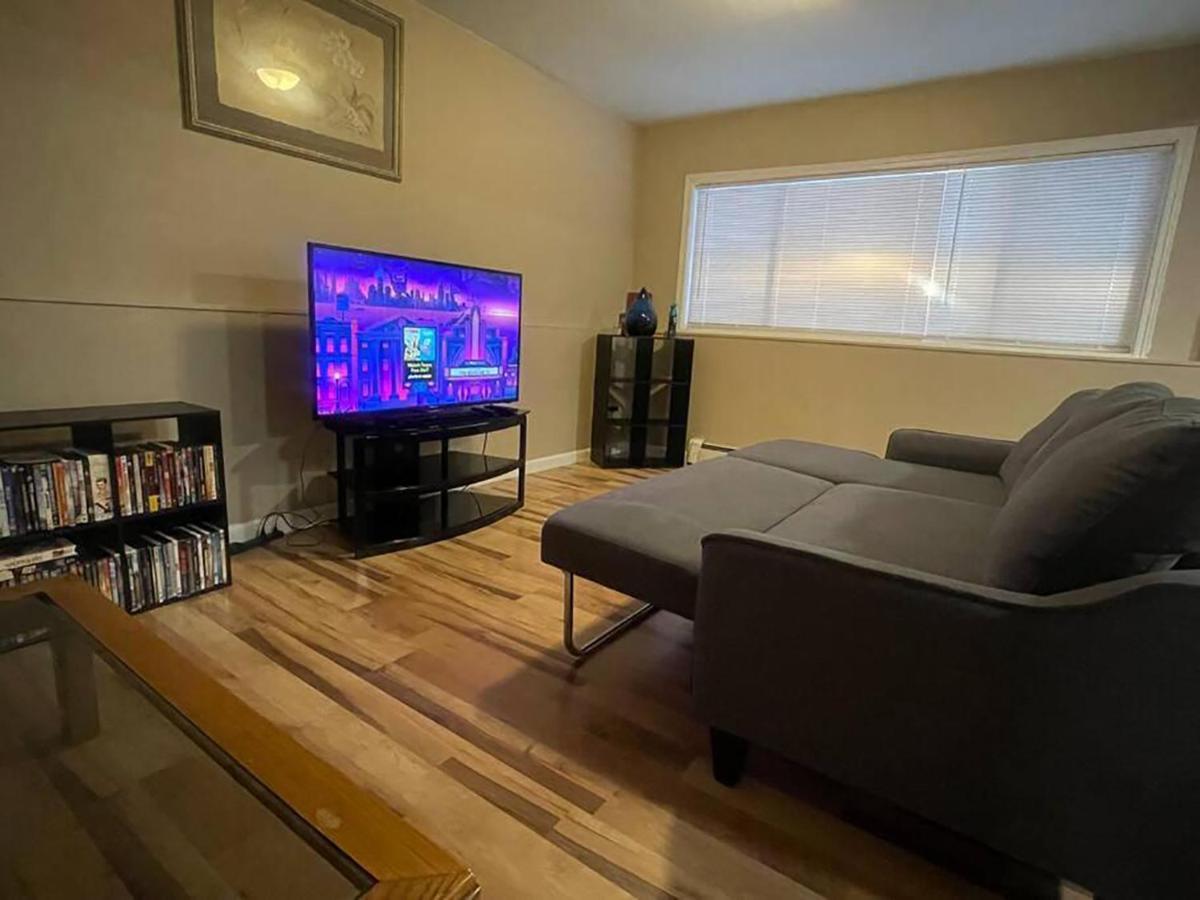 אנקורג' Centrally Located 2Br Spacious High-Speed Internet מראה חיצוני תמונה